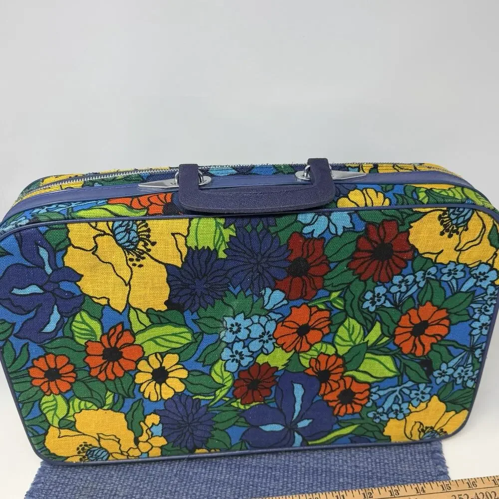 Vintage 70s Retro Suitcase Floral Flowers Flower Power Blue W/ Lock Bantam